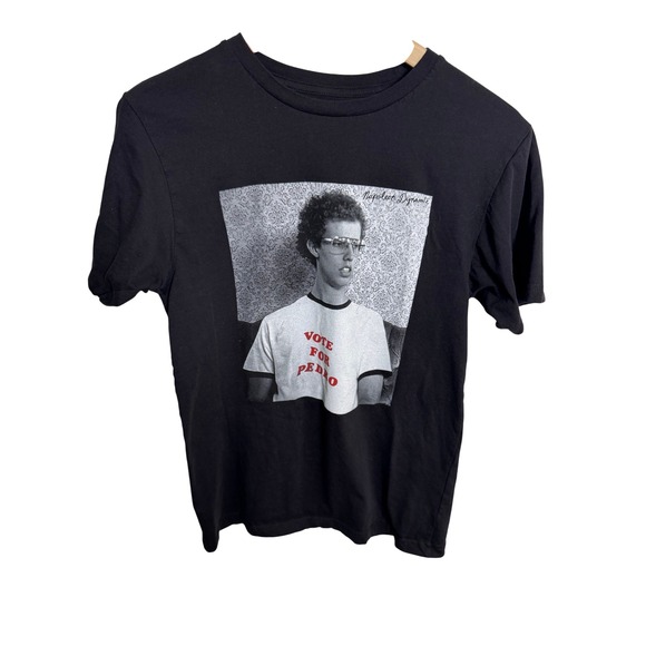 Napoleon Dynamite Vote for Pedro Graphic T-Shirt Small 20th Century Studios - Picture 1 of 3